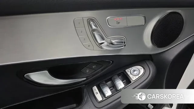 Mercedes-Benz GLC-Class X253 2018 Белый из Кореи, фото 5