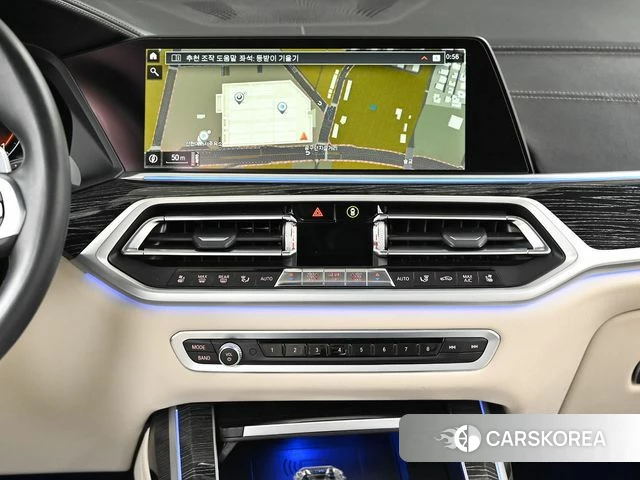 BMW X7 (G07) 2022 Белый из Кореи, фото 5