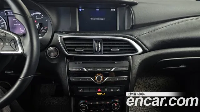 Infiniti Q30 id 2711954 из Кореи 5