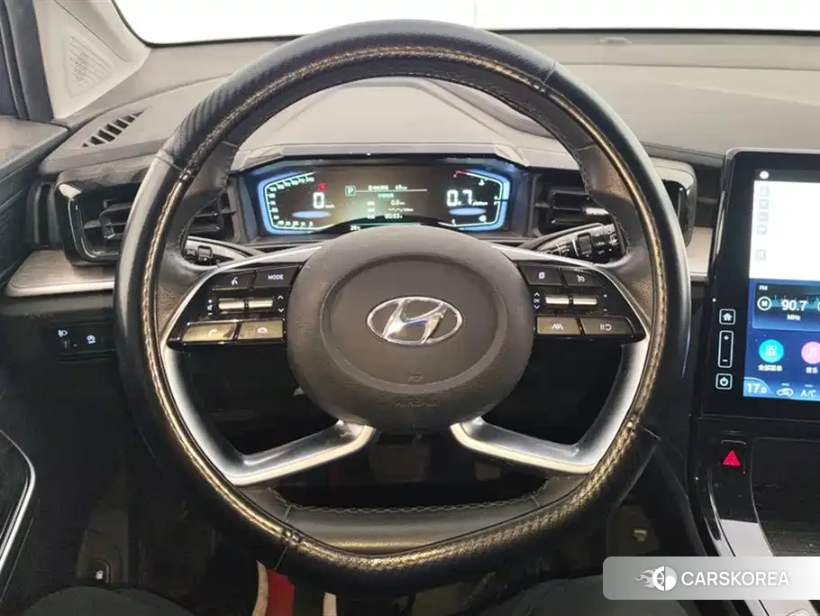 Hyundai Kustu 2024 Silver/gray из Китая, фото 5