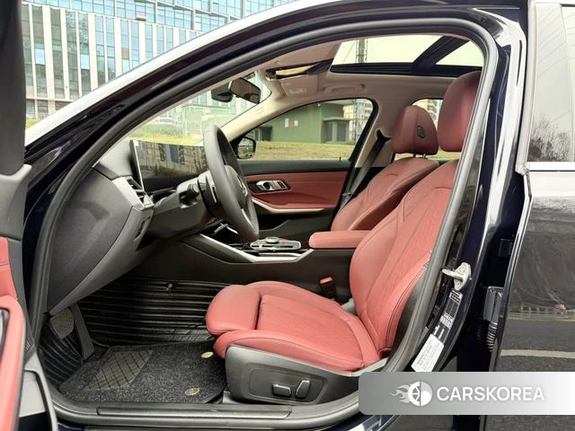 BMW 3 series 2024 Черный из Китая, фото 5