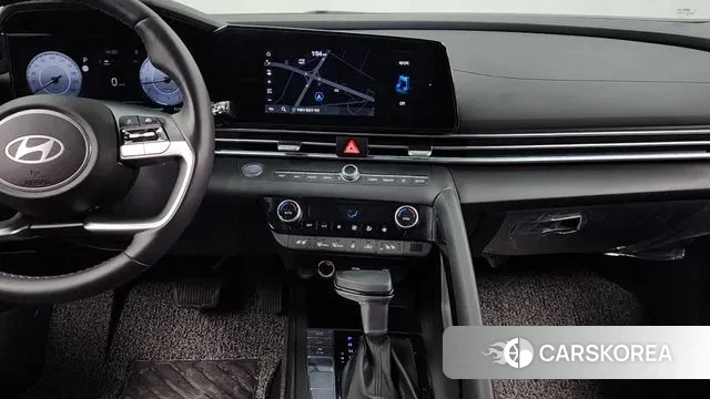 Hyundai The New Avante (CN7) 2023 Белый из Кореи, фото 5