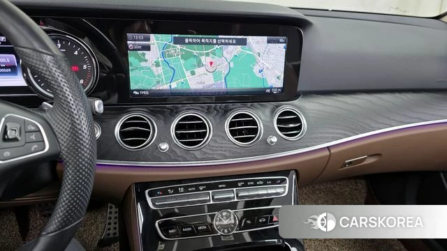 Mercedes-Benz E-Class W213 2018 Белый из Кореи, фото 5