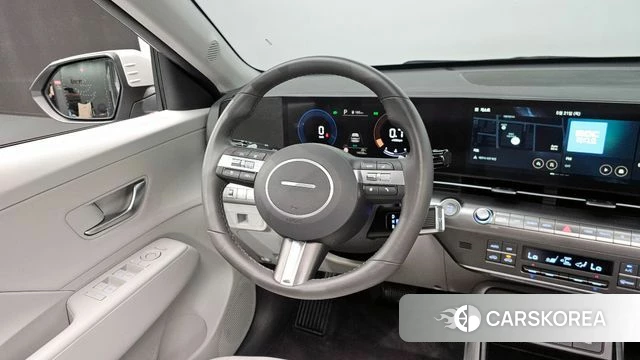Hyundai Kona (SX2) 2023 Белый двухцветный из Кореи, фото 5
