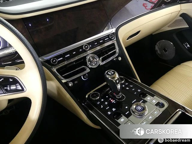 Bentley Flying Spur 3rd Generation 2022 Светло-зеленый из Кореи, фото 5