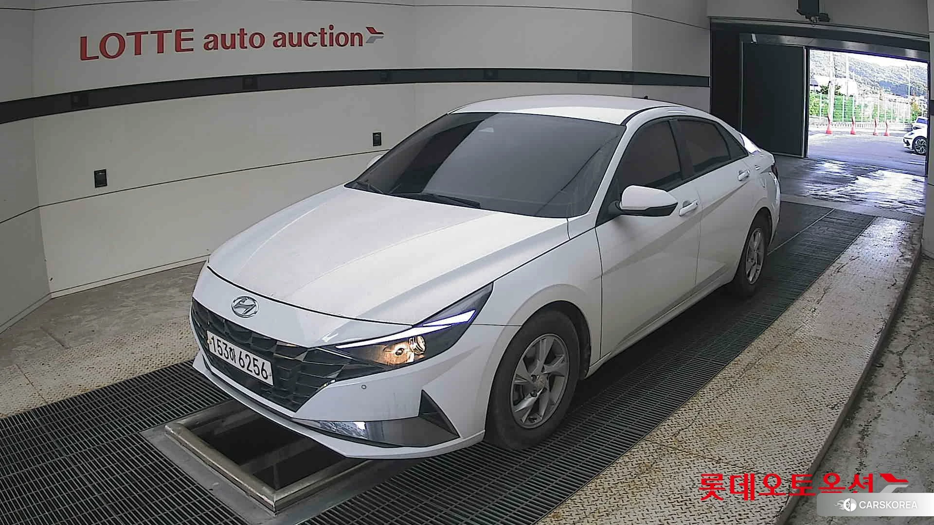 Hyundai Avante 2021 Polar White из Кореи, фото 5