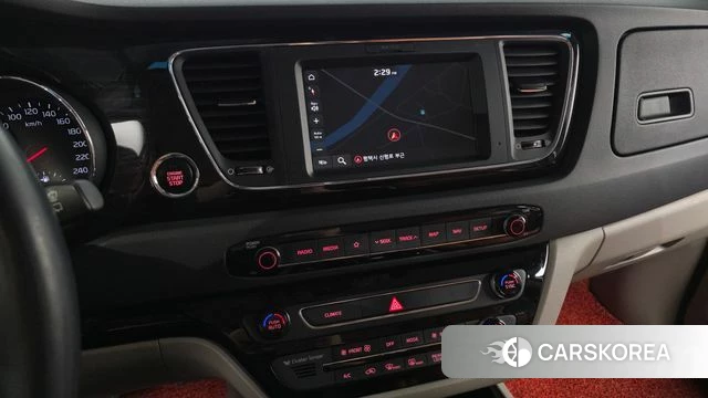 Kia The New Carnival 2018 Белый из Кореи, фото 5