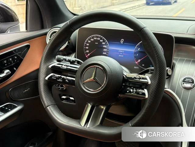 Mercedes-Benz GLC 2024 Черный из Китая, фото 5