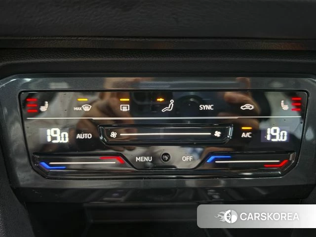 Volkswagen Tiguan second Generation 2021 Черный из Кореи, фото 5