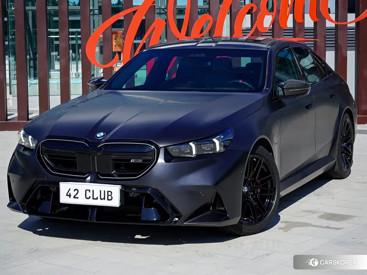 BMW M5 2026 Черный из Китая, фото 5