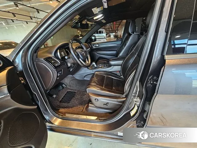 Jeep Grand Cherokee 2019 Серый из Кореи, фото 5