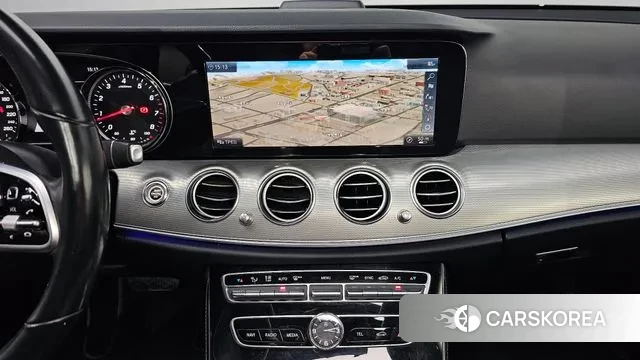 Mercedes-Benz E-Class W213 2019 Серый из Кореи, фото 5