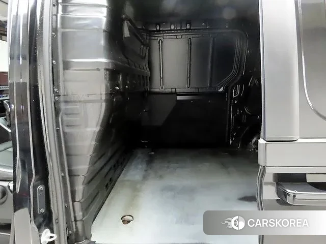 Hyundai Staria 2021 Черный из Кореи, фото 5