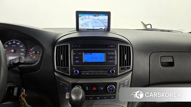 Hyundai The New Grand Starex 2018 Желтый из Кореи, фото 5