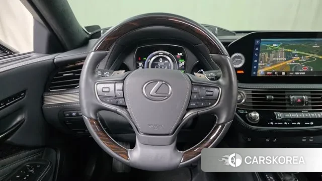 Lexus LS500h 5th generation 2023 Песочный из Кореи, фото 5