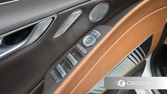 Genesis Electrified G80 (RG3) 2022 Белый из Кореи, фото 5
