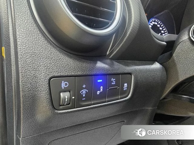 Hyundai Kona 2018 Небесно-голубой из Кореи, фото 5