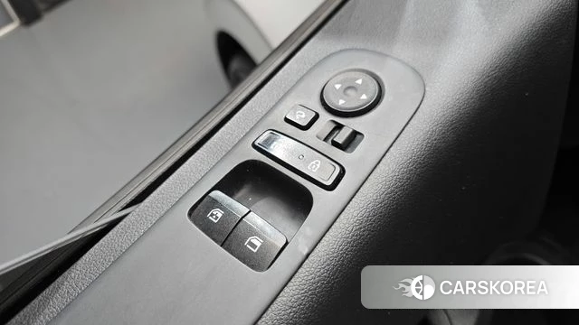 Hyundai Staria 2022 Белый из Кореи, фото 5