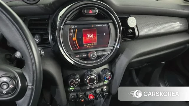 Mini Cooper 2019 Серебряный из Кореи, фото 5
