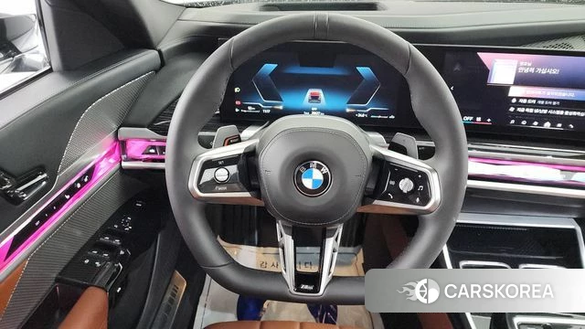 BMW 7 Series (G70) 2025 Черный из Кореи, фото 5