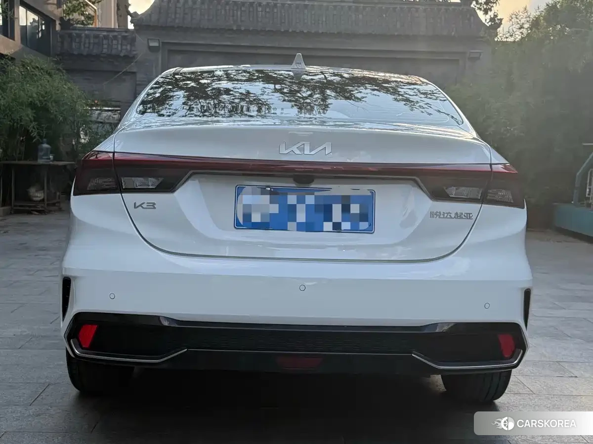 Kia K3 2025 Белый из Китая, фото 5