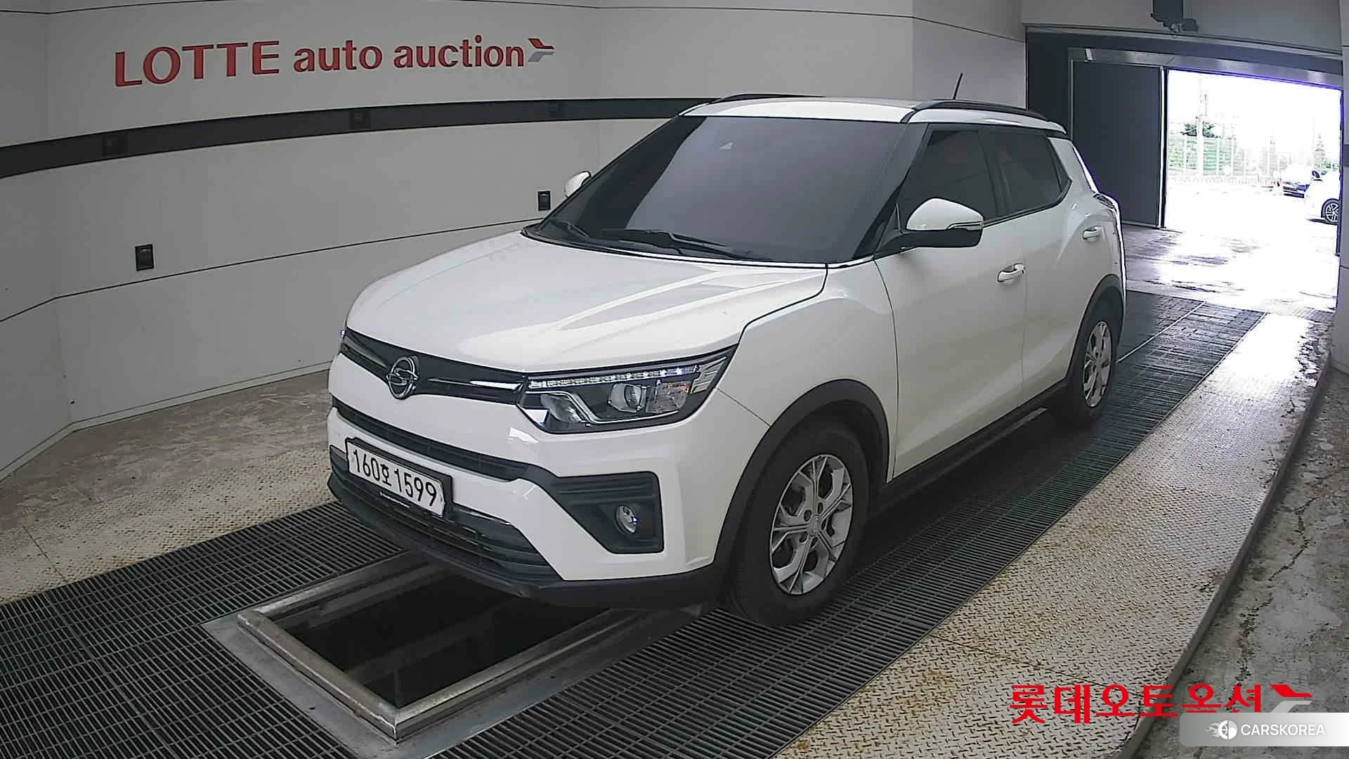 SsangYong Tivoli 2021 Grand White из Кореи, фото 5