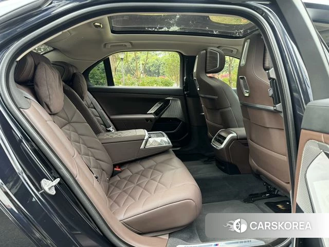 BMW 7 series id 3926877 из Китая 5