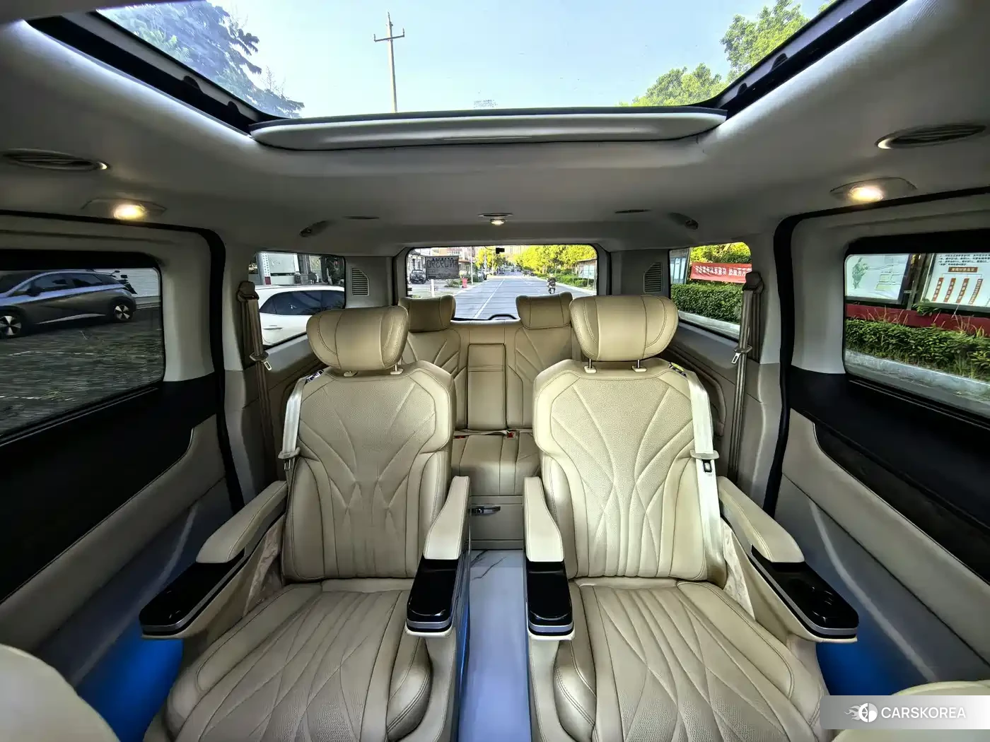 Ford Tourneo 2023 Черный из Китая, фото 5