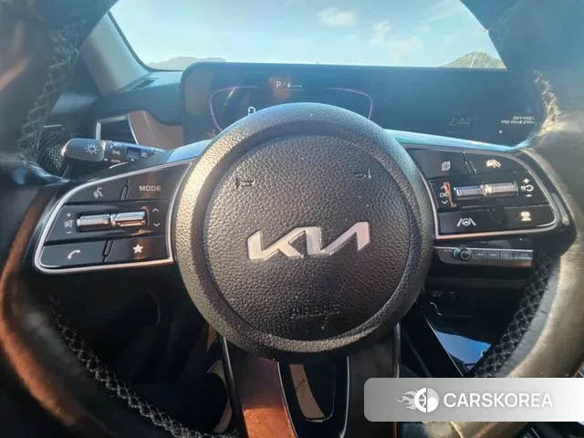 Kia The New Seltos 2022 Серебристо-серый из Кореи, фото 5