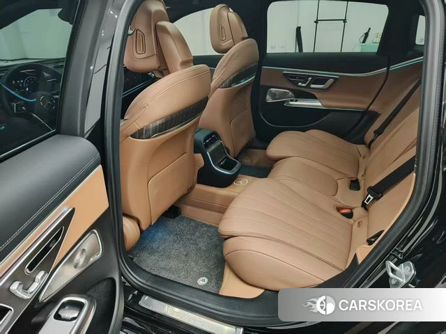 Mercedes-Benz E-class 2024 Черный из Китая, фото 5