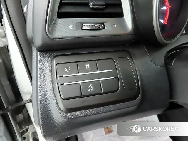 Ssangyong Tivoli Armor 2018 Серебряный из Кореи, фото 5