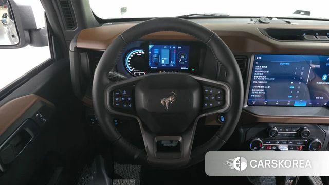 Ford Bronco 6th Generation 2024 Серебристо-серый из Кореи, фото 5