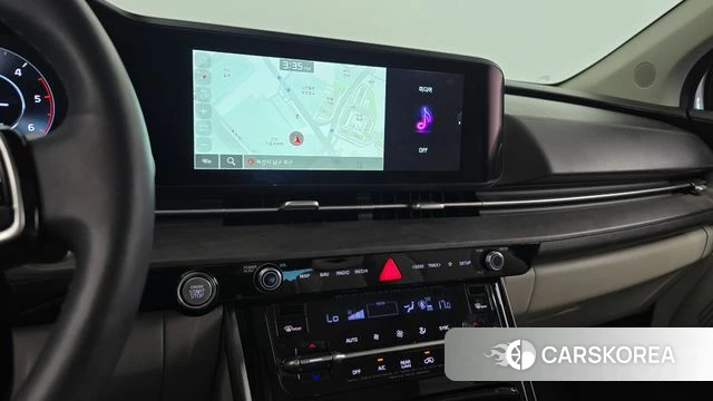 Kia Carnival 4th generation 2023 Белый из Кореи, фото 5