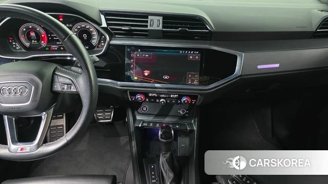 Audi Q3 (F3) 2022 Белый из Кореи, фото 5