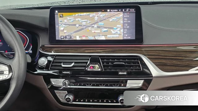 BMW 5 Series (G30) 2023 Черный из Кореи, фото 5