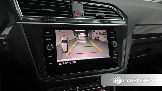 Volkswagen Tiguan second Generation 2018 Белый из Кореи, фото 5
