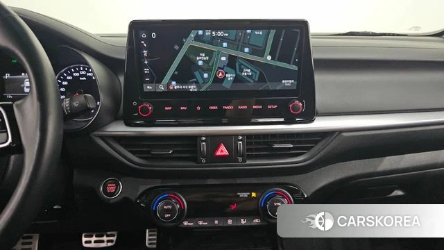 Kia The New K3 2nd generation 2023 Белый из Кореи, фото 5