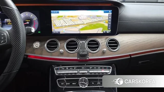 Mercedes-Benz E-Class W213 2018 Черный из Кореи, фото 5