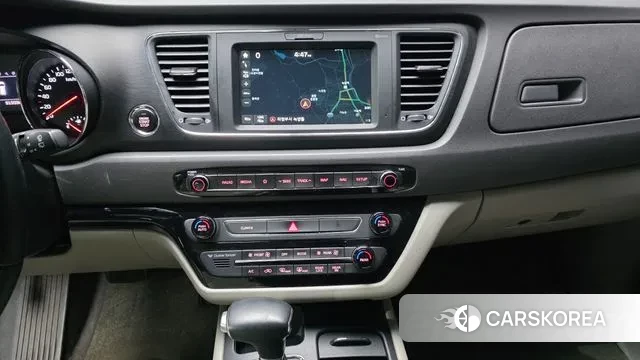 Kia All New Carnival 2018 Белый из Кореи, фото 5