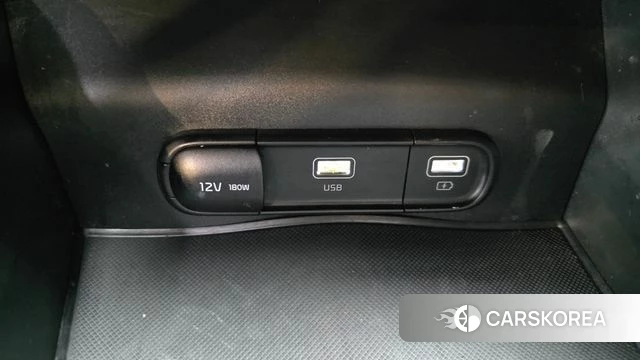 Kia K5 3rd generation 2023 Белый из Кореи, фото 5