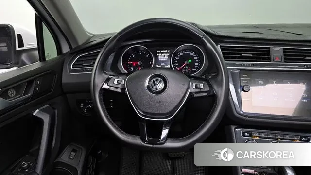 Volkswagen Tiguan second Generation 2020 Белый из Кореи, фото 5
