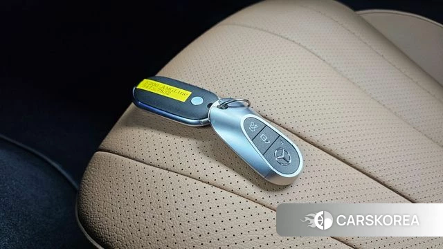Mercedes-Benz E-Class W214 2025 Белый из Кореи, фото 5
