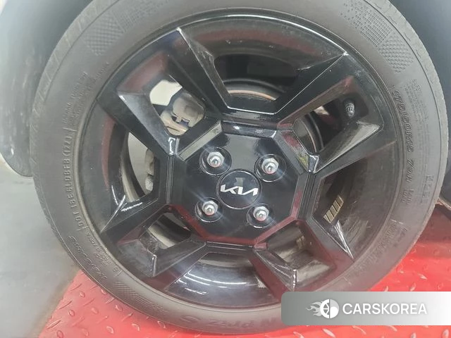 Kia The New Kia Ray 2023 Белый из Кореи, фото 5