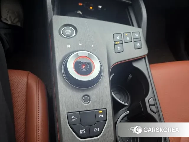 Kia The New Sportage 5th Generation Hybrid 2025 Белый из Кореи, фото 5