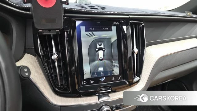 Volvo XC60 second Generation 2020 Белый из Кореи, фото 5