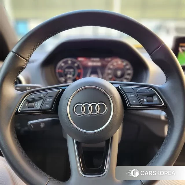 Audi Q2 2023 Белый из Кореи, фото 5