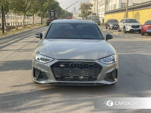 Audi S4 2021 Темно-серый из Китая, фото 5