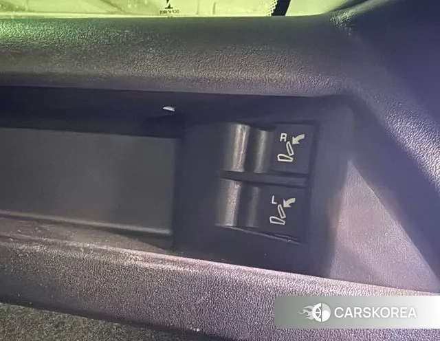 Land Rover Discovery Sports 2nd Generation 2022 Песочный из Кореи, фото 5