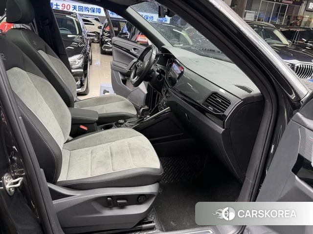 Volkswagen Tanyue 2022 Темно-серый из Китая, фото 5
