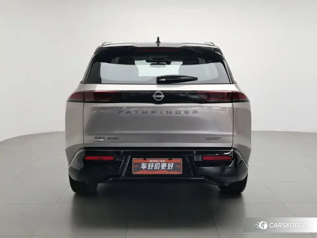 Nissan Pathfinder 2024 Silver/gray из Китая, фото 5